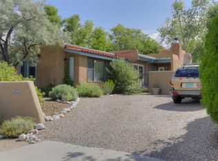 1013 Camino De Chelly, Santa Fe, NM 87505