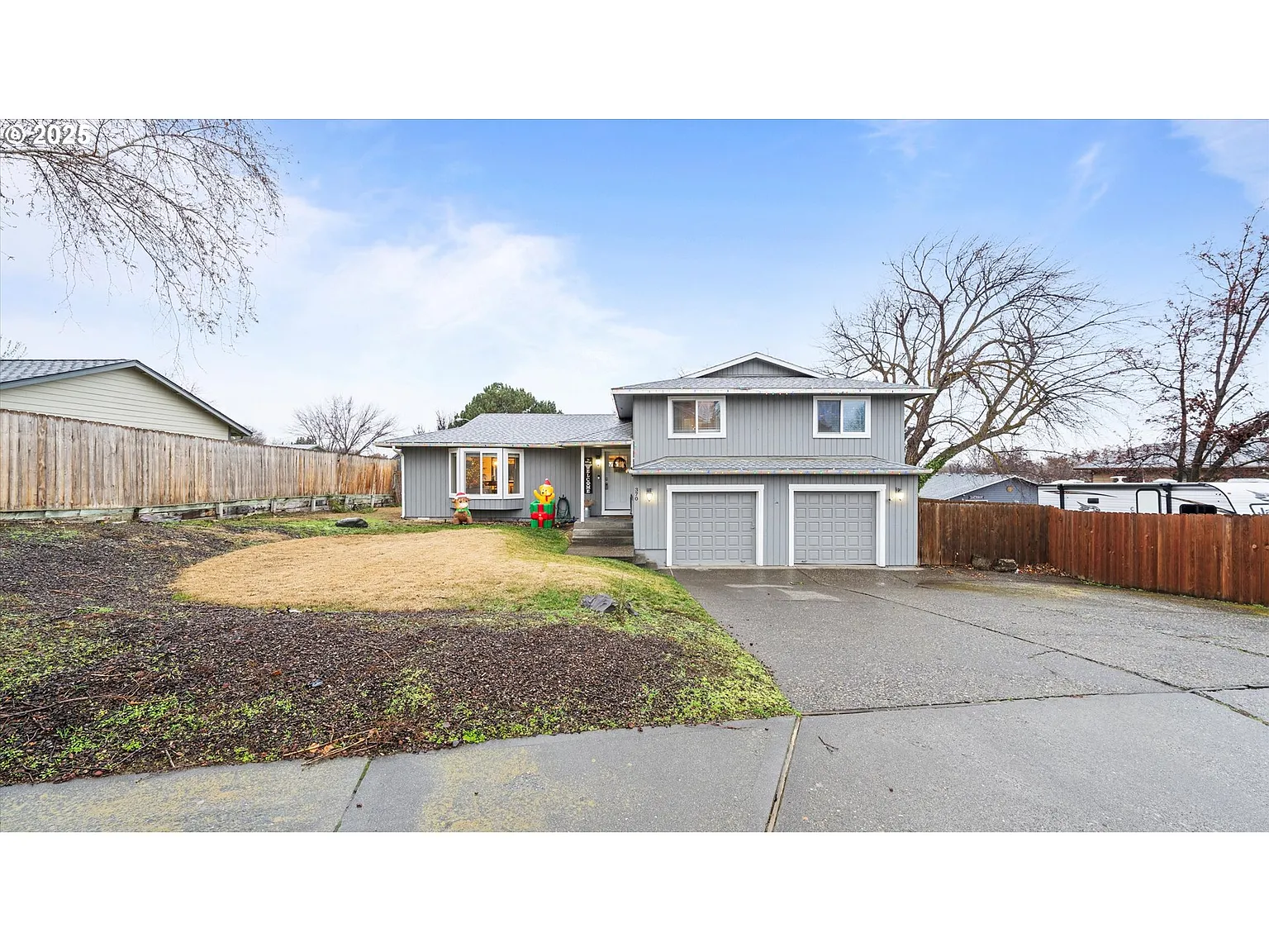 370 SE 9th Dr photo 1