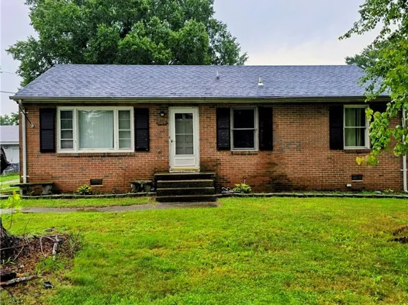 909 Whitehead Rd, Richmond, VA 23225