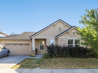 907 Star Tulip Dr, Vacaville, CA