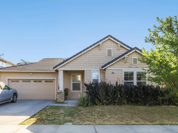 907 Star Tulip Dr, Vacaville, CA 95687