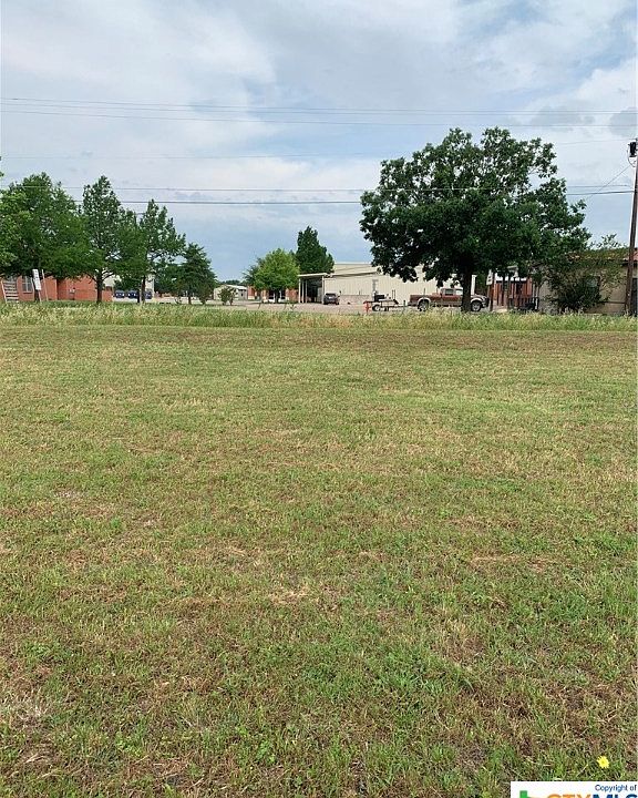 2nd image of El Paso St