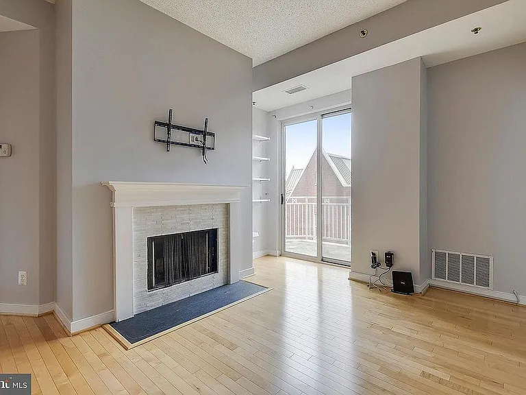7500 Woodmont Ave #1202 — Photo 10