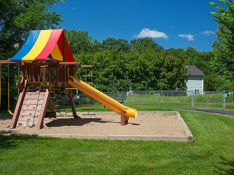 Greenfield — Photo 27
