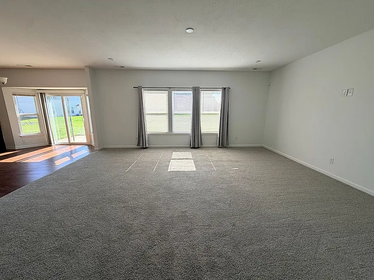 1321 Horse Shoe Bnd — Photo 4