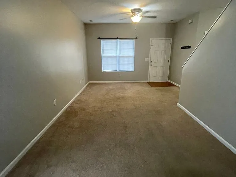 247 Makayla Ct — Photo 5