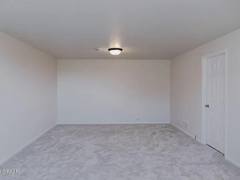 1020 David Dr — Photo 27