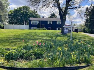 16 Pine Ave, Fredericksburg, PA 17026