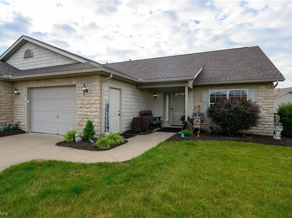 1109 Cypress Ln NW, Strasburg, OH 44680