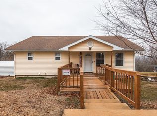 700 Oaklawn Rd, Richland, MO 65556