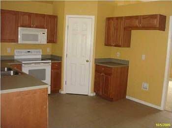 4th image of 1955 Melissa Oaks Dr
