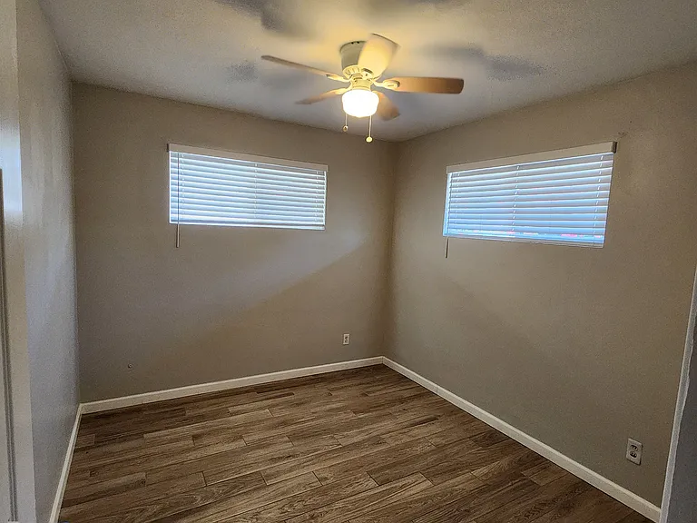 3623 E Verde Ln #1 — Photo 12