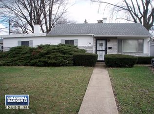 132 S Hammes Ave, Joliet, IL 60436