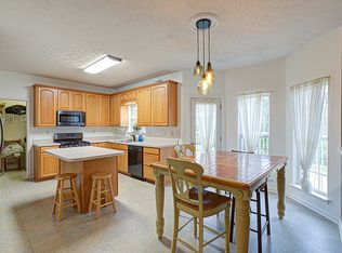 2000 Manning Pl, La Grange, KY 40031