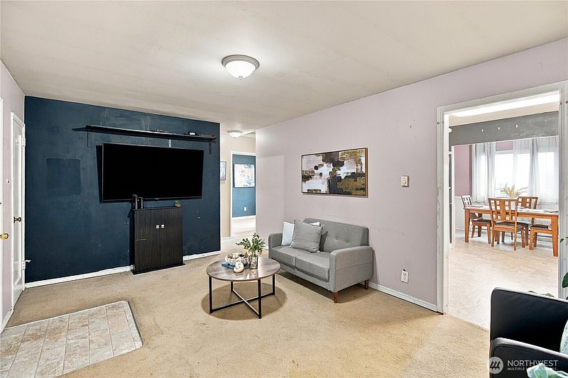 5th image of 3617 E L Street
