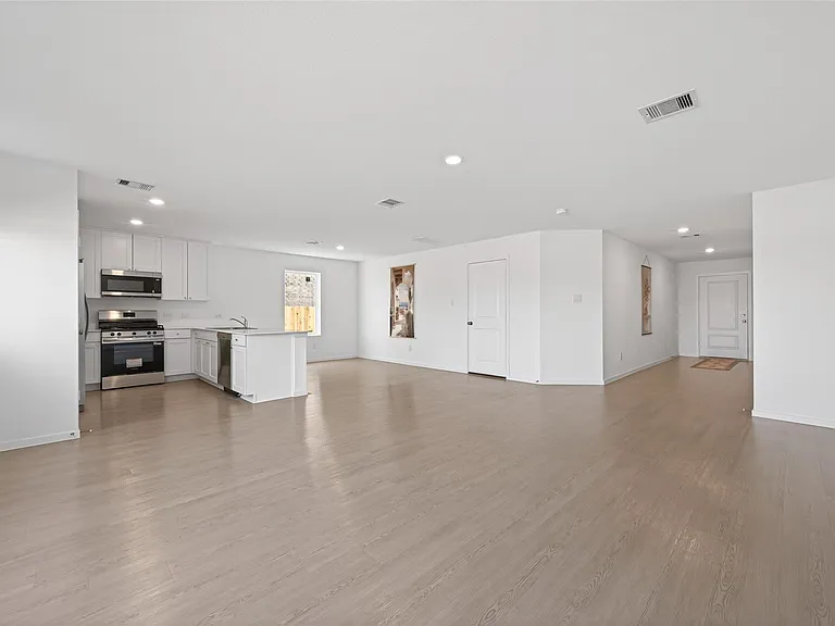 6273 Alder Creek Dr — Photo 12