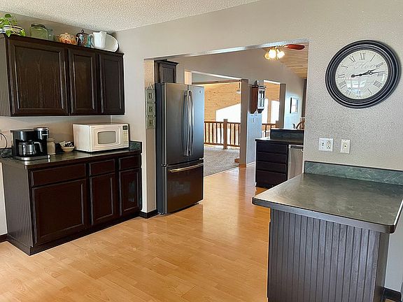 4th image of 24567 Evergreen Dr