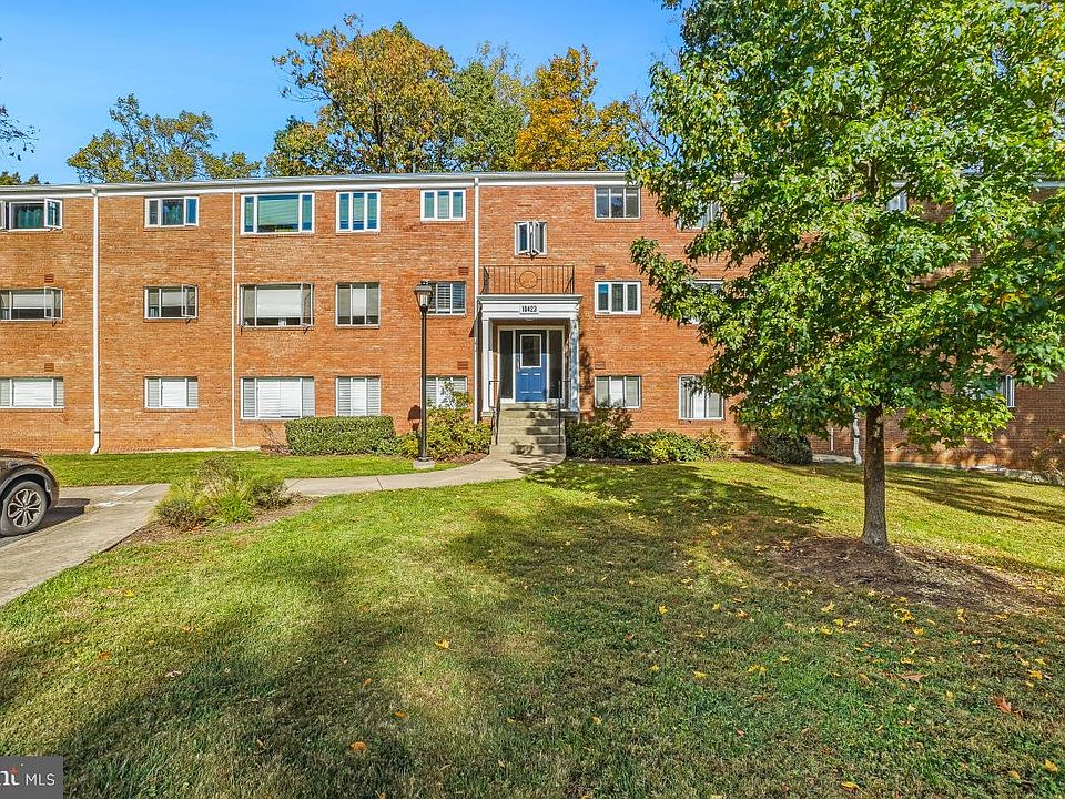 1st image of 10423 Montrose Ave APT 202