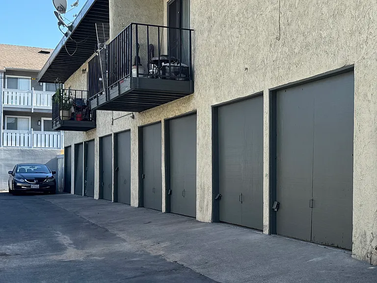 707 E Orangewood Ave #A — Photo 10