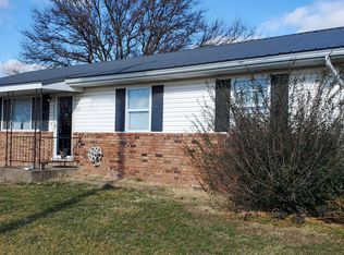 2040 Farm Road 2147, Exeter, MO 65647