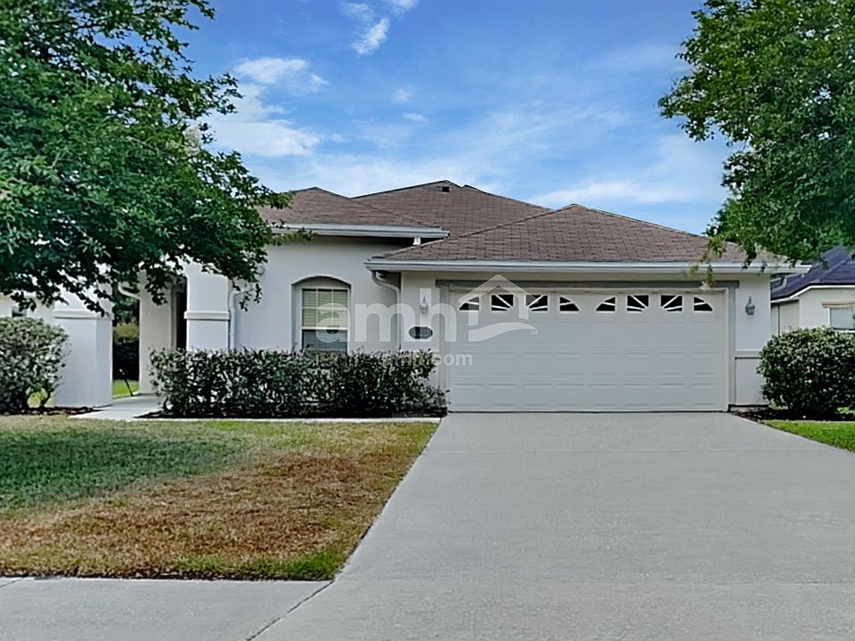 1st image of 76227 Deerwood Dr