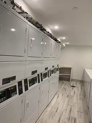 Rented by Avenues Real Estate | media 27