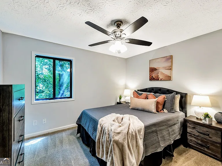 3870 Northpoint Dr — Photo 28