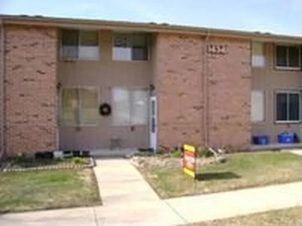 1434 Big Bend Rd, Waukesha, WI 53189