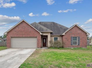 21162 Beau Chateau Blvd, Ponchatoula, LA 70454
