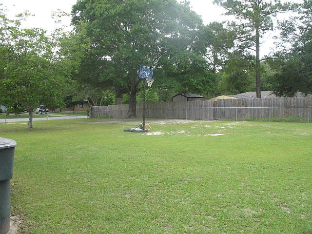 1st image of 213 Freddie Dr