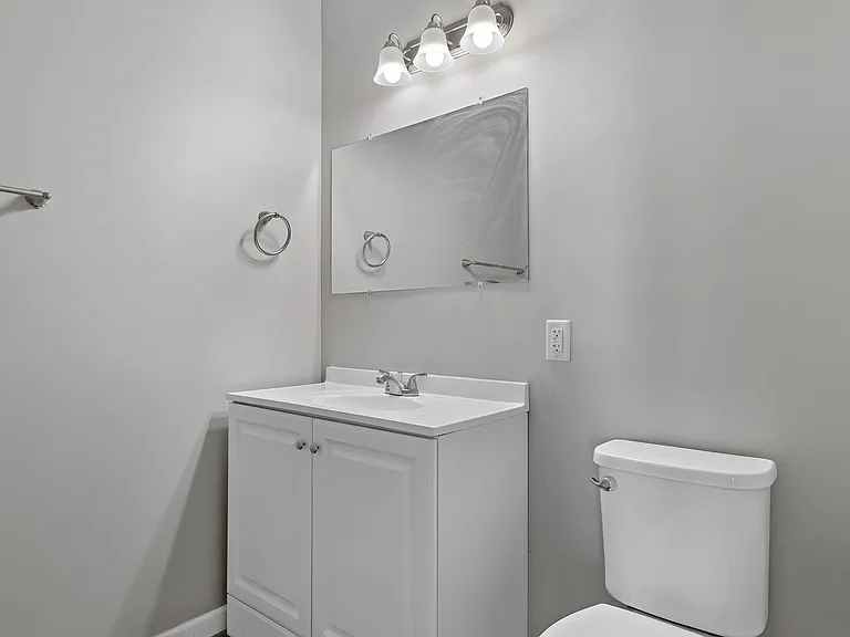65 Dana Ave — Photo 20