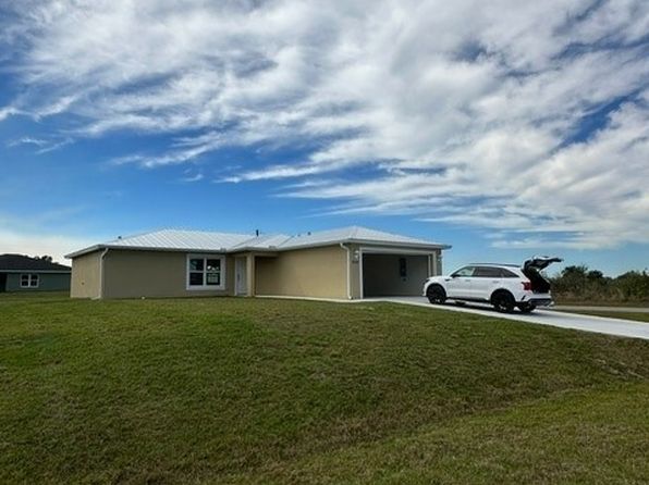 8100 Salt Ct, Labelle, FL 33935