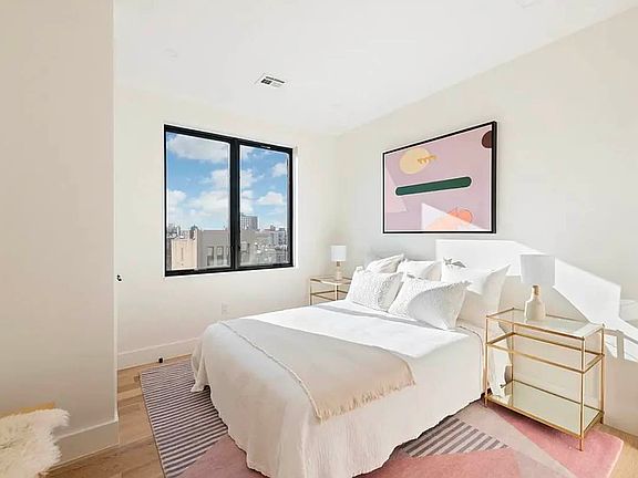 4th image of 707 Willoughby Ave #5R