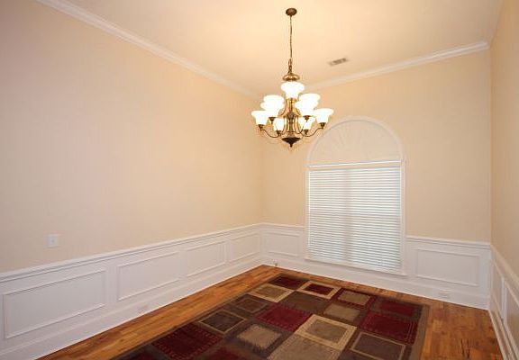 Formal Dining Rm