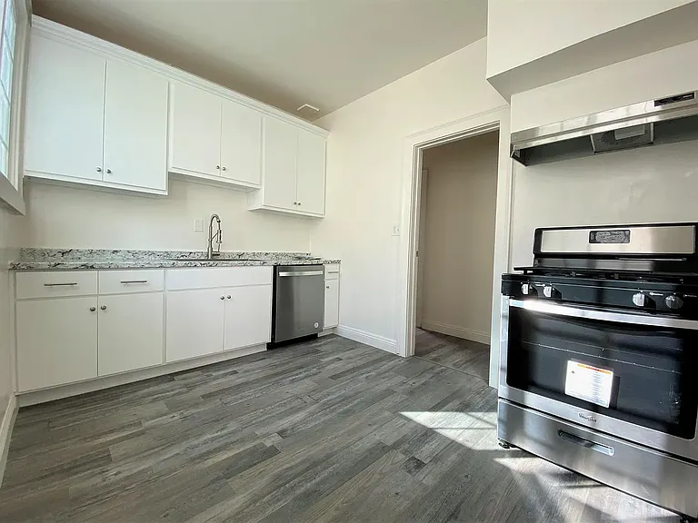 133 S Saint Andrews Pl #3 — Photo 8
