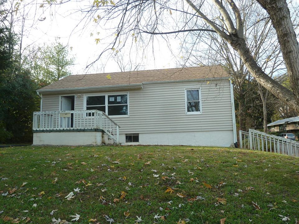 1st image of 1349 E Moody Ave