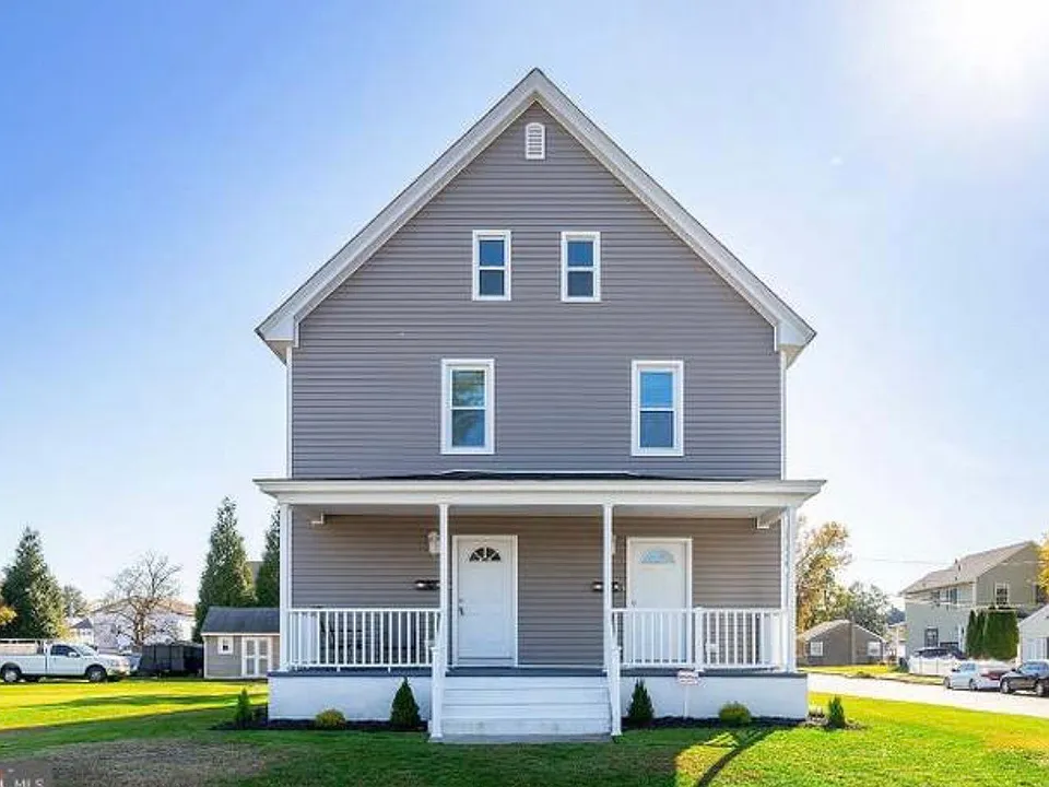 418 Railroad Ave #A