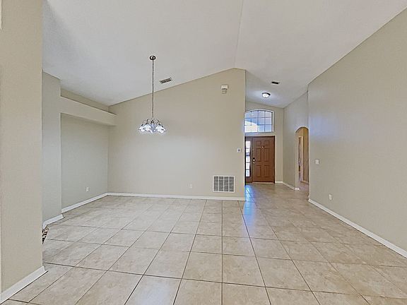 4th image of 709 Stonewyk Way