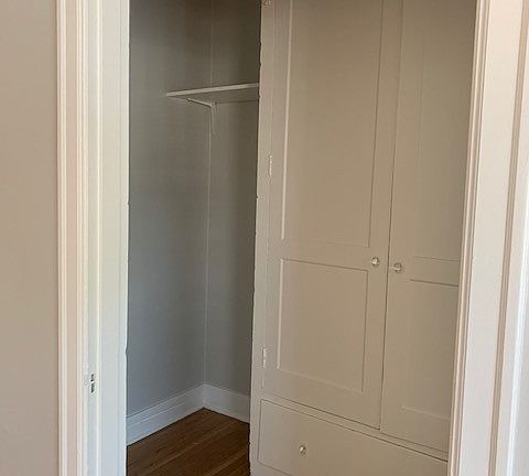 4th image of 3334 SE Hawthorne Blvd #303