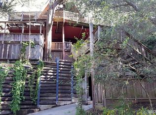 2140 Arrowhead Dr, Oakland, CA 94611