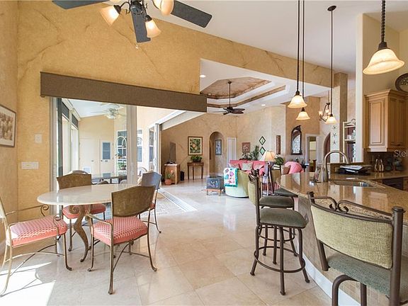 5th image of 626 Eleuthera Dr
