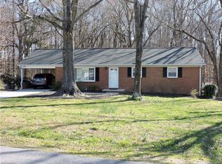 2524 Brandywine Rd, Winston Salem, NC 27103