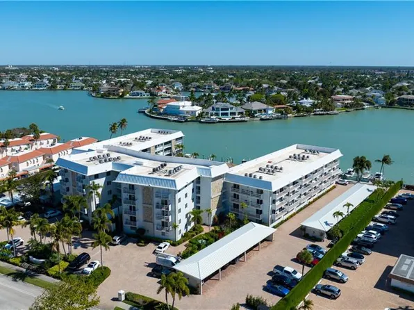 3000 Gulf Shore BLVD N #214, NAPLES, FL 34103