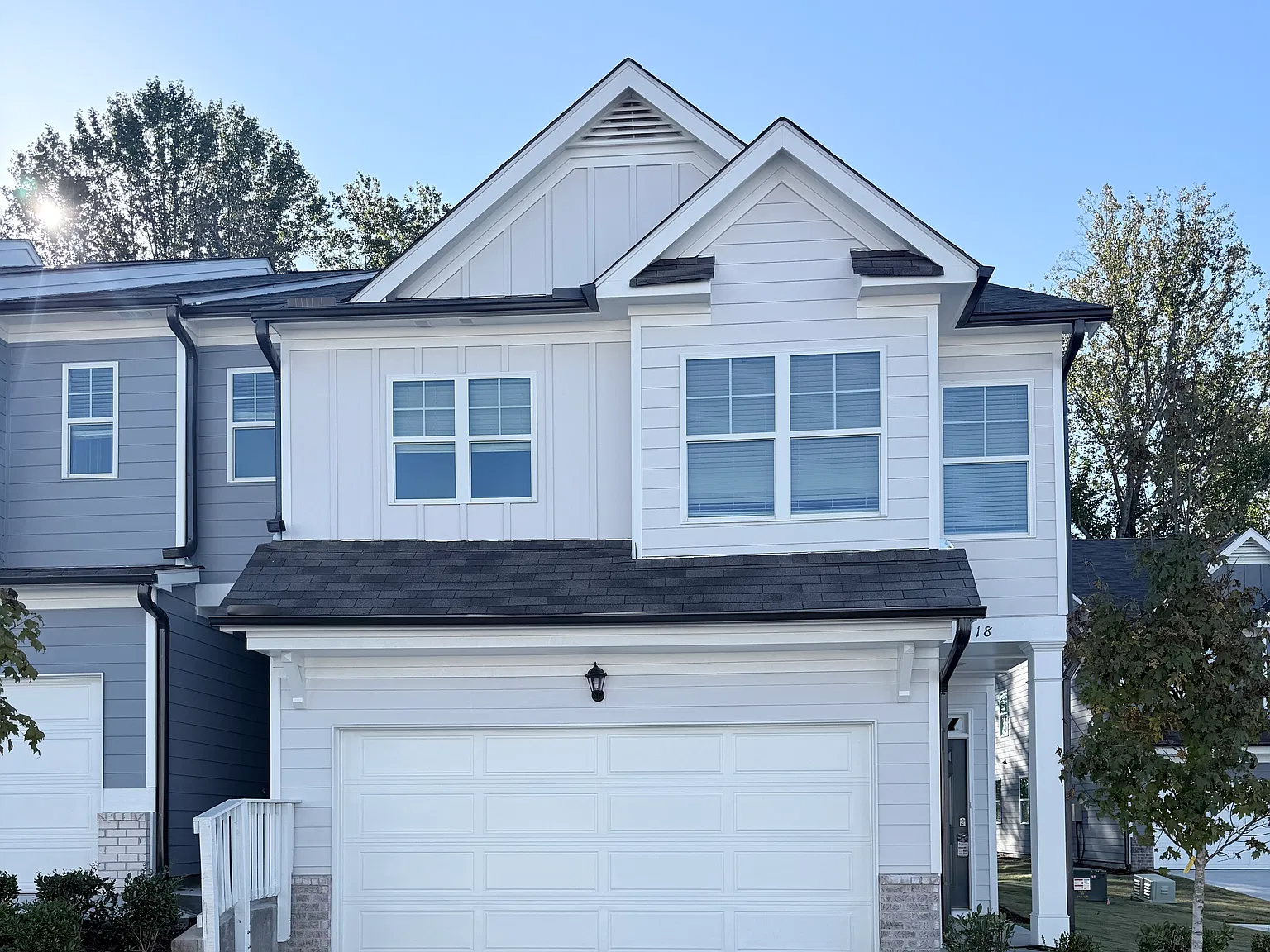 3 bed, 2.5 bath, 1877 sqft, $2,000 — Photo 1