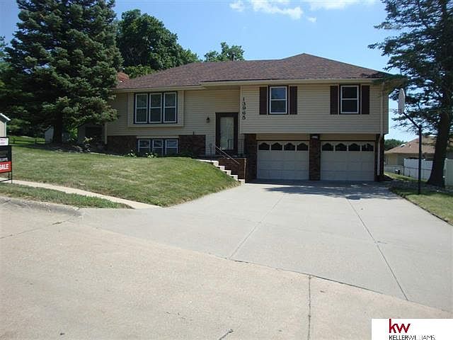 1st image of 13965 Hickory Cir