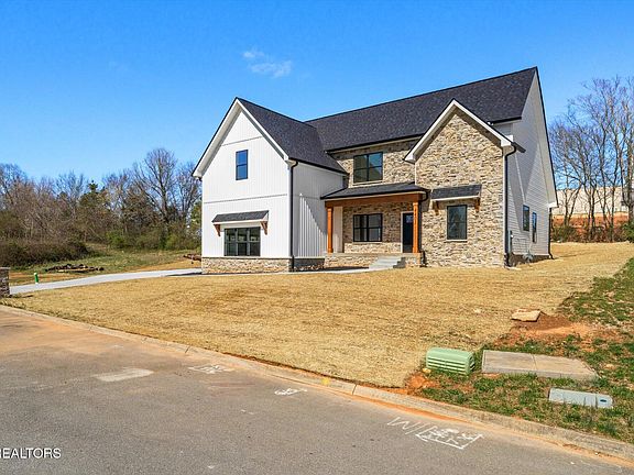 3rd image of 4401 Ivan Scott Dr