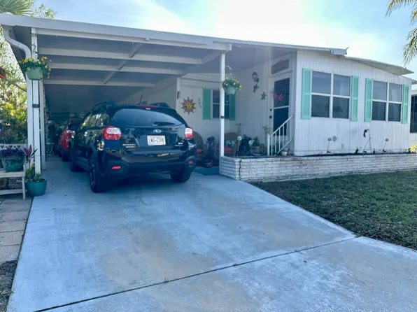 386 Sunshine Dr, Nokomis, FL 34275