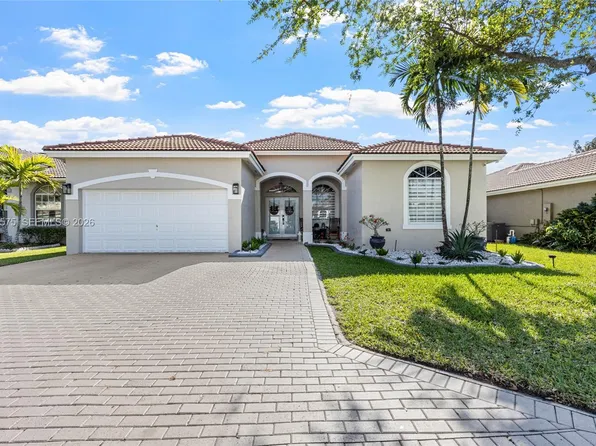 695 SE 30th Dr, Homestead, FL 33033