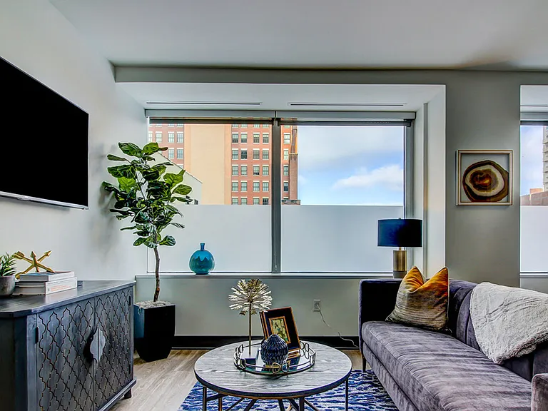 rent an apartment and have access to the guest suite