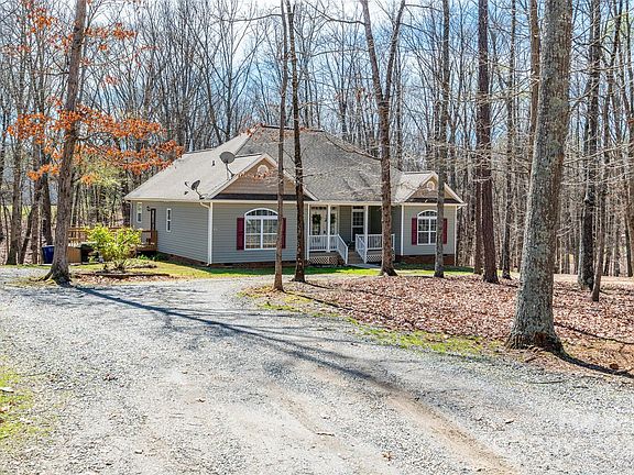 2nd image of 139 Wootie Dr